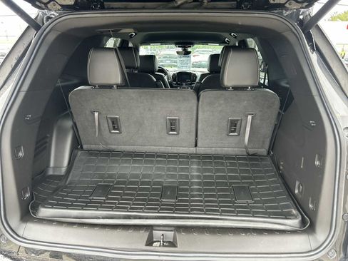 Used 2023 Chevrolet Traverse Premier AWD/4WD image 27