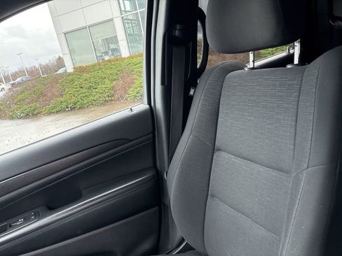 Used 2017 Jeep Grand Cherokee Laredo w/ Quick Order Package 23E image 22