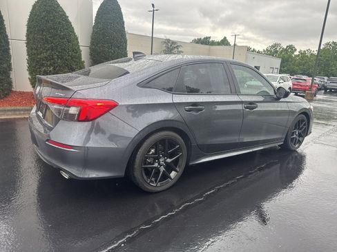 Used 2023 Honda Civic Sport image 4