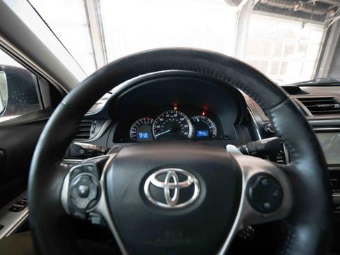 Used 2012 Toyota Camry SE image 15