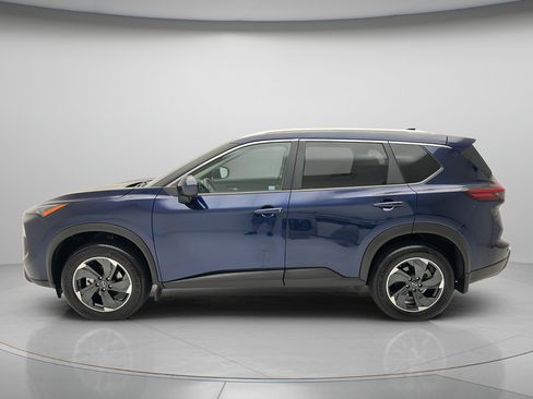 Used 2024 Nissan Rogue SV w/ SV Premium Package AWD/4WD image 7