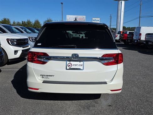 Used 2018 Honda Odyssey EX-L image 6