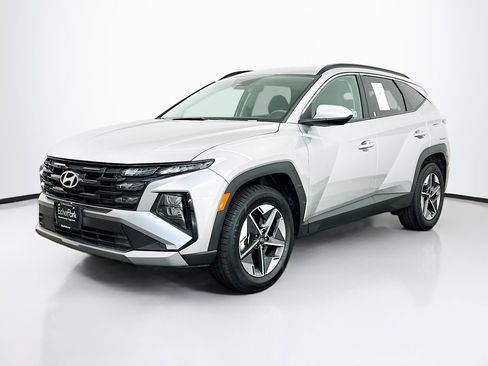 Used 2025 Hyundai Tucson SEL image 3