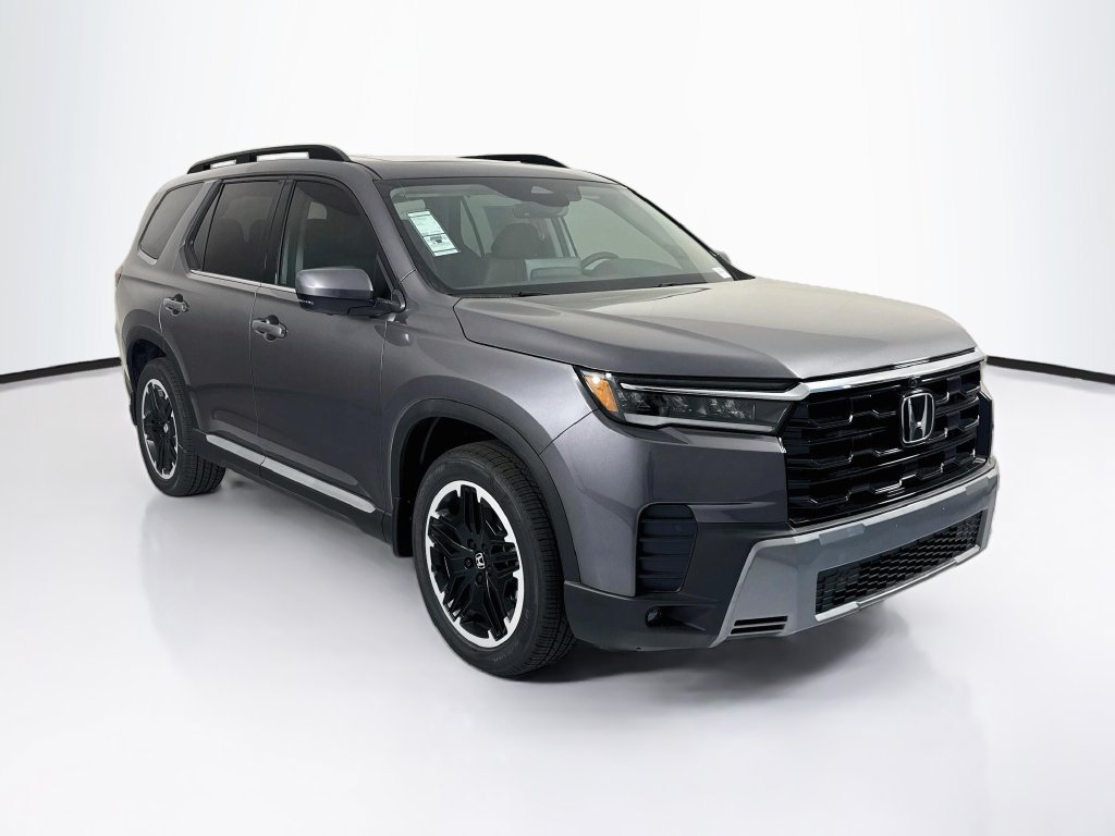 New 2026 Honda Pilot Touring image 3