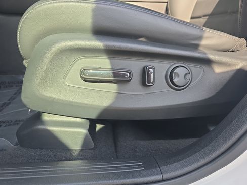 Used 2025 Honda CR-V EX-L image 27