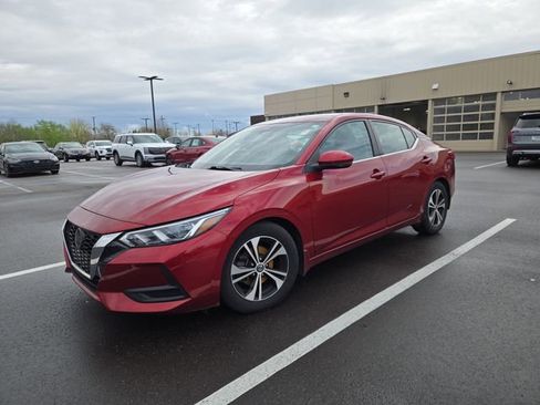 Used 2020 Nissan Sentra SV image 2
