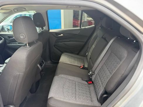Used 2024 Chevrolet Equinox LT FWD image 21
