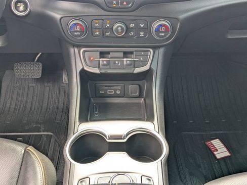 Used 2022 GMC Terrain AT4 w/ LPO, Floor Liner Package AWD/4WD image 21