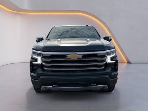 New 2026 Chevrolet Silverado 1500 High Country w/ High Country Premium Package AWD/4WD image 8
