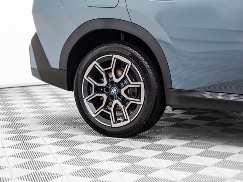 Certified 2025 BMW X2 xDrive28i w/ Premium Package image 34