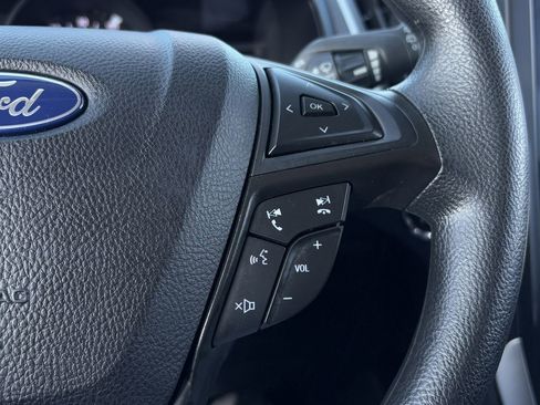 Certified 2023 Ford Edge SE w/ Black Appearance Package image 17