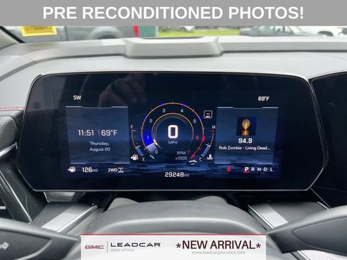 Used 2025 Chevrolet Tahoe RST w/ Comfort Package AWD/4WD image 12