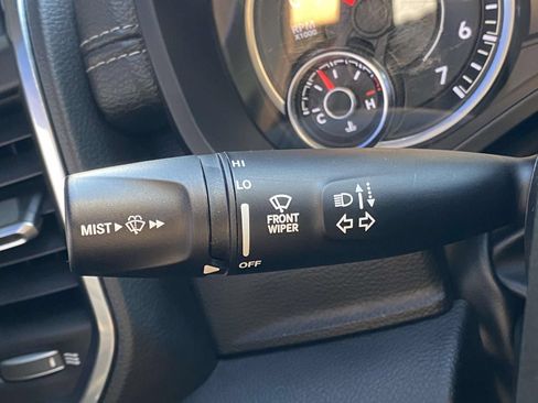 Used 2023 RAM 1500 Laramie AWD/4WD image 23
