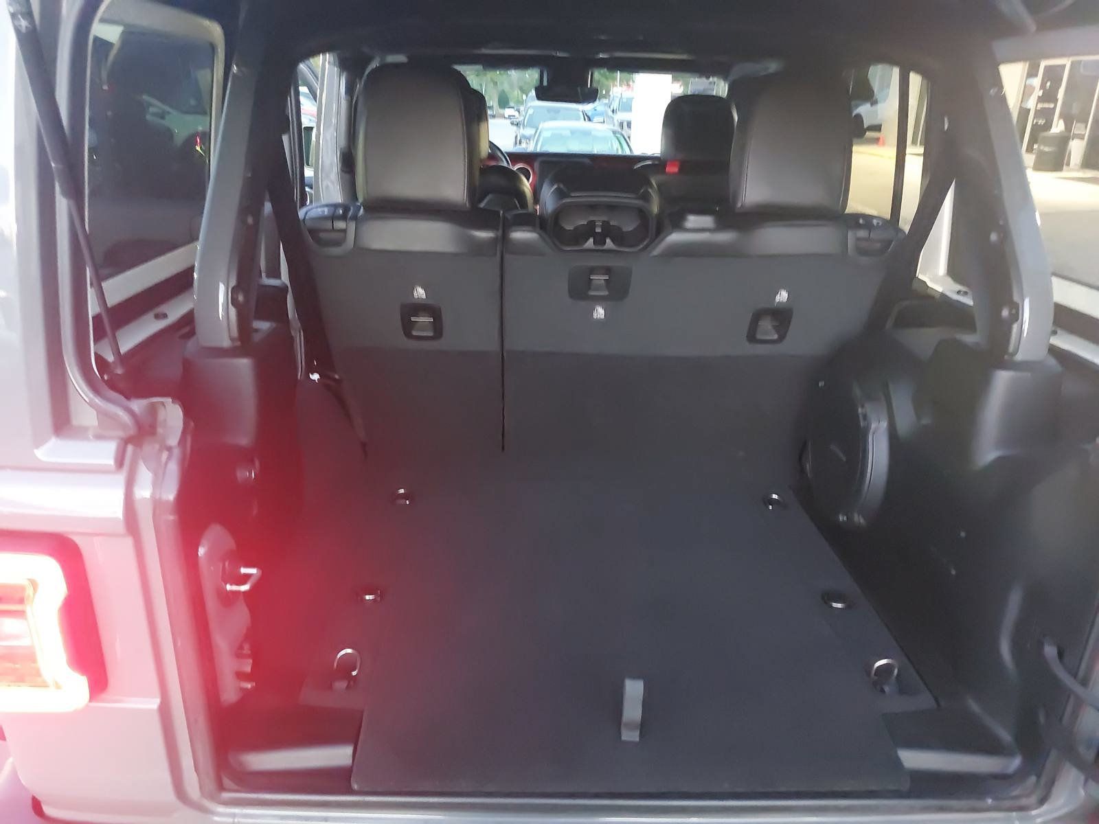 Used 2020 Jeep Wrangler Unlimited Rubicon AWD/4WD image 12