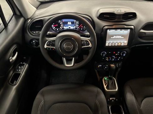 Used 2023 Jeep Renegade Altitude AWD/4WD image 12