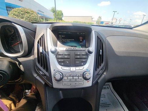 Used 2015 Chevrolet Equinox LT FWD image 20
