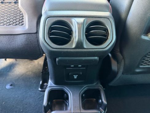 Used 2022 Jeep Wrangler Rubicon w/ LED Lighting Group image 13