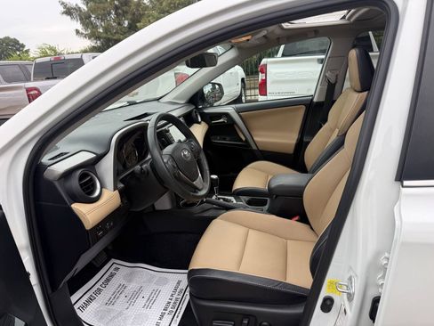 Used 2017 Toyota RAV4 Limited w/ Carpet Mat Package AWD/4WD image 7