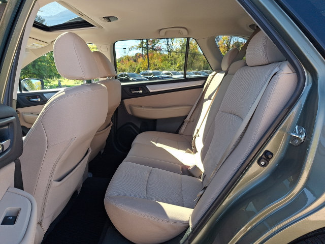 Used 2016 Subaru Outback 2.5i Premium AWD/4WD image 39