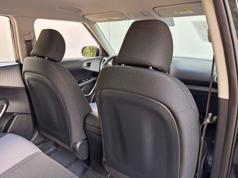 Used 2021 Kia Soul LX FWD image 27