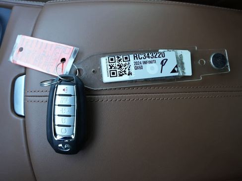 Certified 2024 INFINITI QX60 Autograph w/ Cargo Package image 26