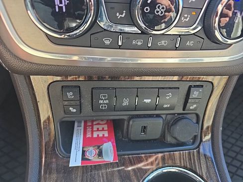 Used 2016 GMC Acadia Denali image 14