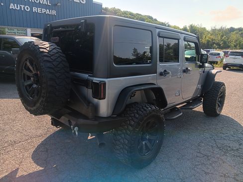 Used 2016 Jeep Wrangler Unlimited Sport w/ Quick Order Package 24S AWD/4WD image 5