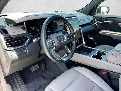 Used 2024 GMC Acadia Elevation w/ Luxury Package FWD image 14