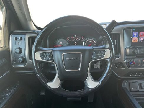Used 2017 GMC Sierra 2500 Denali w/ Suspension Package, Off-Road AWD/4WD image 18