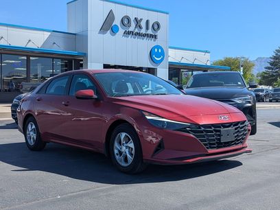 Used 2023 Hyundai Elantra SE