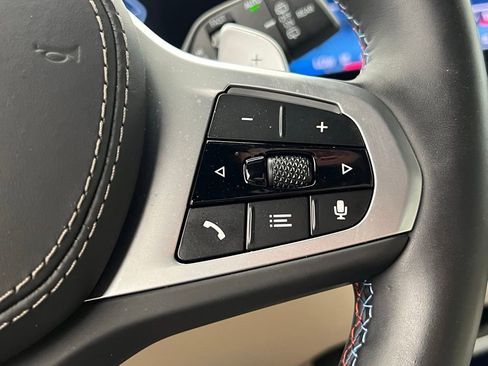 Certified 2025 BMW X7 M60i AWD/4WD image 20