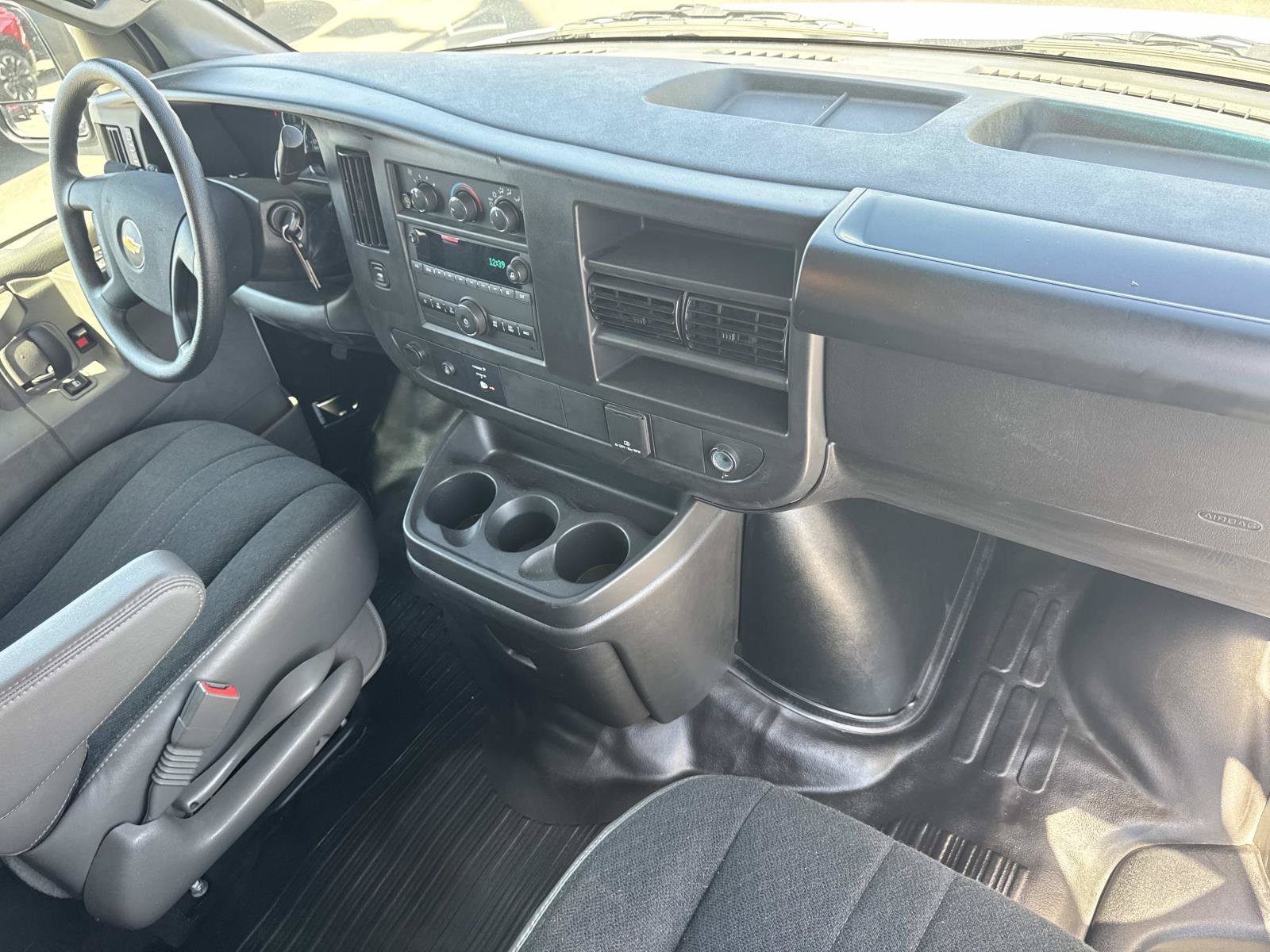 Used 2025 Chevrolet Express 2500 w/ Driver Convenience Package RWD image 29
