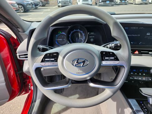 Used 2021 Hyundai Elantra Blue image 26