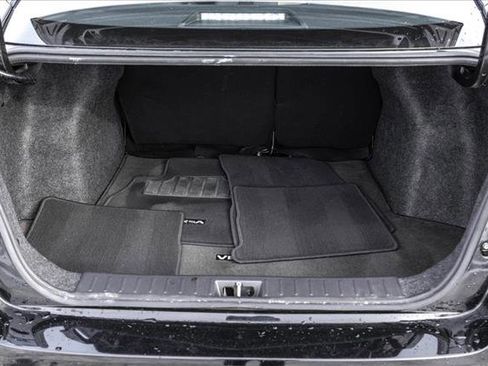 Used 2022 Nissan Versa SV image 21