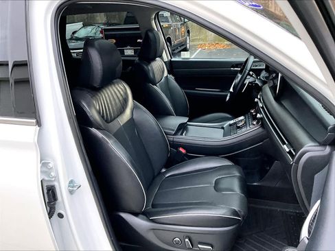 Used 2025 Hyundai Palisade Limited image 11