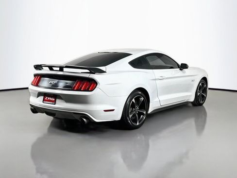 Used 2017 Ford Mustang GT RWD image 5