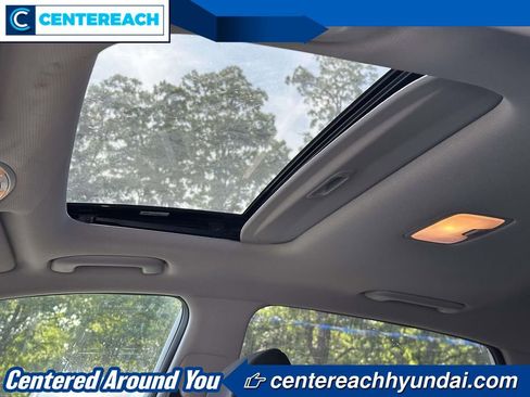 Used 2020 Hyundai Kona SEL Plus AWD/4WD image 18
