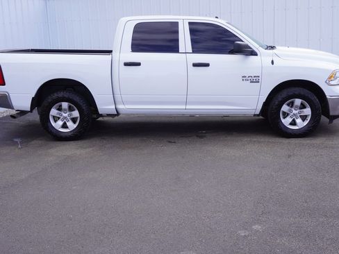 Used 2022 RAM 1500 Classic SLT w/ Electronics Group image 2