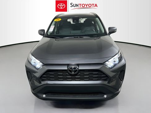 Used 2025 Toyota RAV4 XLE w/ Convenience Package FWD image 10