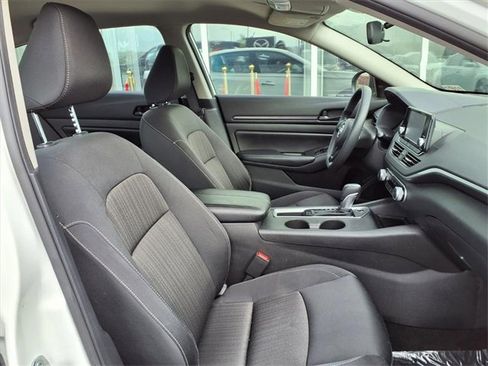 Used 2024 Nissan Altima 2.5 S image 21