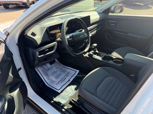 Used 2025 Kia K4 EX FWD image 7