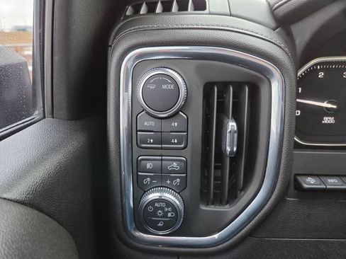 Used 2023 GMC Sierra 2500 Denali w/ Denali Black Diamond Edition image 24