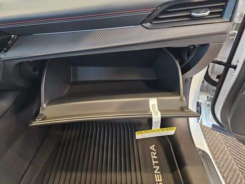 New 2026 Nissan Sentra SR w/ Floor Mat Package image 30