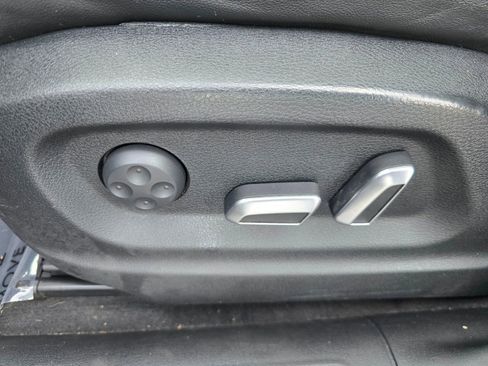 Used 2016 Audi SQ5 Prestige w/ Prestige Package image 26