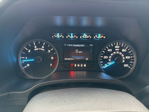 Used 2018 Ford F150 XLT w/ Equipment Group 302A Luxury image 8