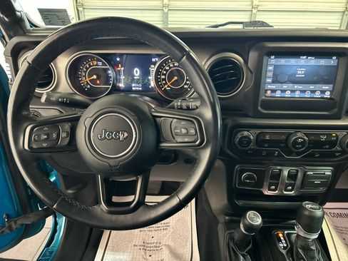 Used 2020 Jeep Wrangler Sport AWD/4WD image 8