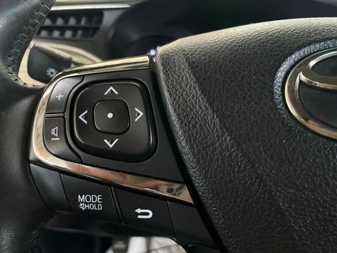 Used 2016 Toyota Avalon Limited image 37