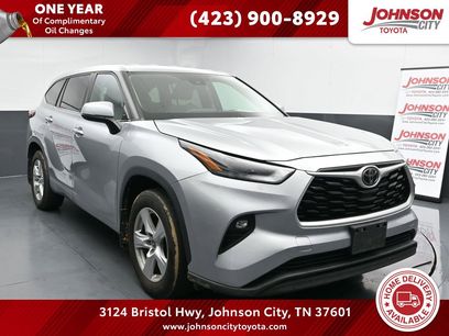Used 2022 Toyota Highlander LE
