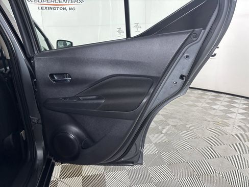 Used 2023 Nissan Kicks SV image 23