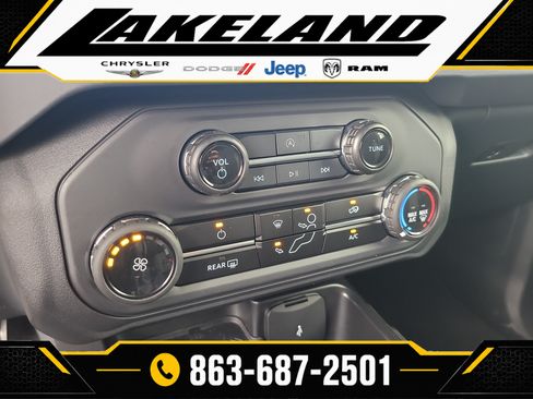 Used 2025 Ford Bronco 4-Door AWD/4WD image 22